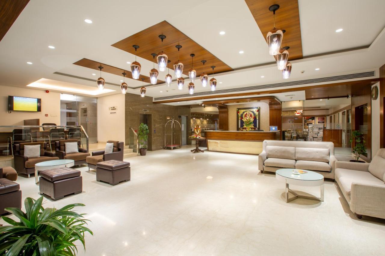 Hotel Saradha Grande Pudukkottai Екстер'єр фото